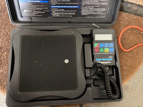 Mastercool accu charge - 2,